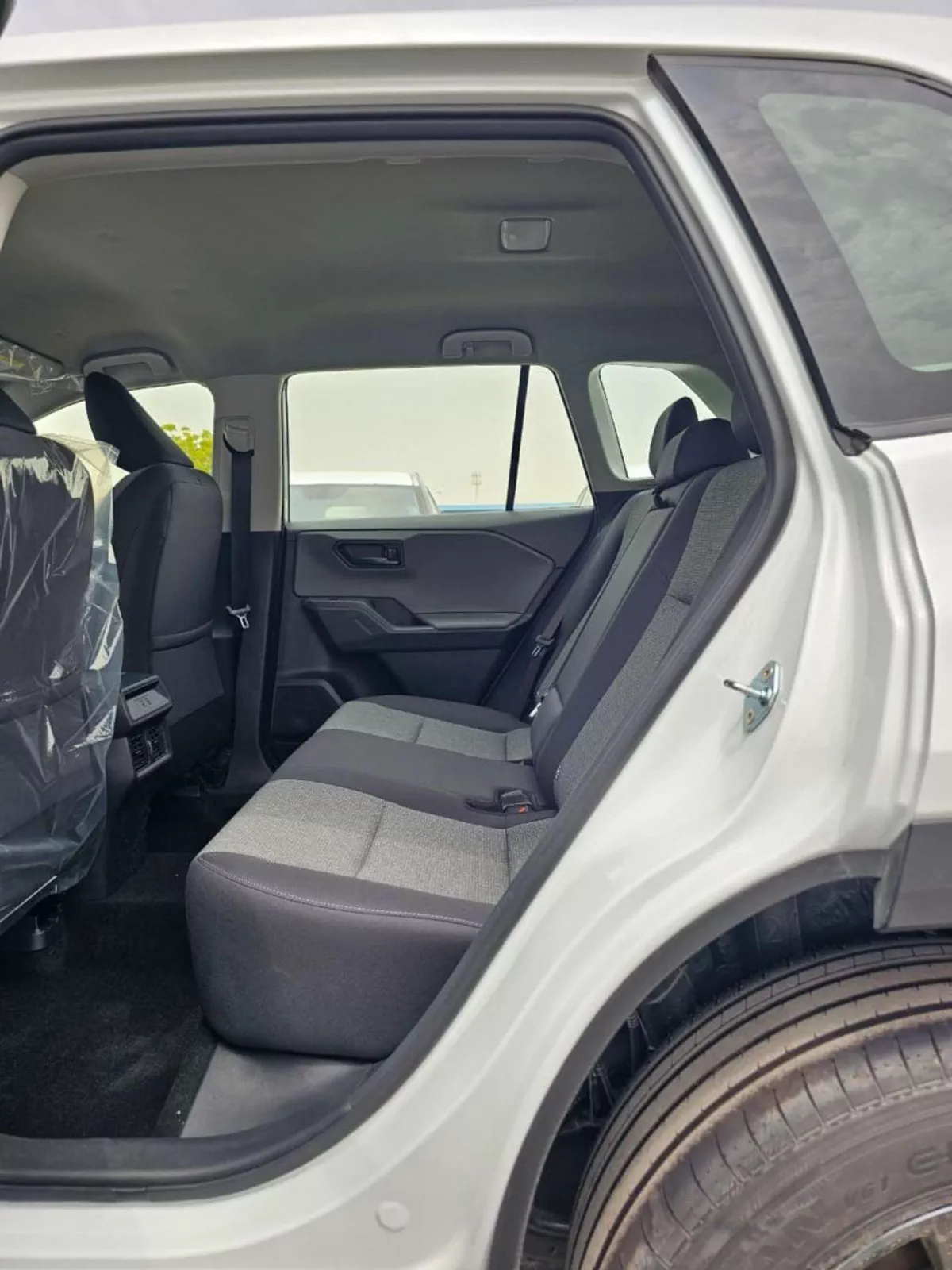 Toyota RAV4 LE || 2.0L PETROL V4 AWD | 10.5" TOUCHSCREEN DISPLAY | REAR CAMERA (CODE # RVPLEF)-15-0
