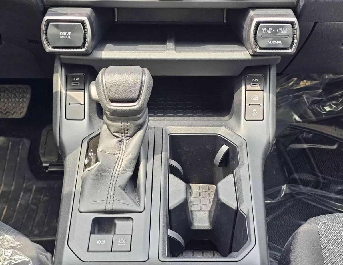 Toyota RAV4 LE || 2.0L PETROL V4 AWD | 10.5" TOUCHSCREEN DISPLAY | REAR CAMERA (CODE # RVPLEF)-19-0