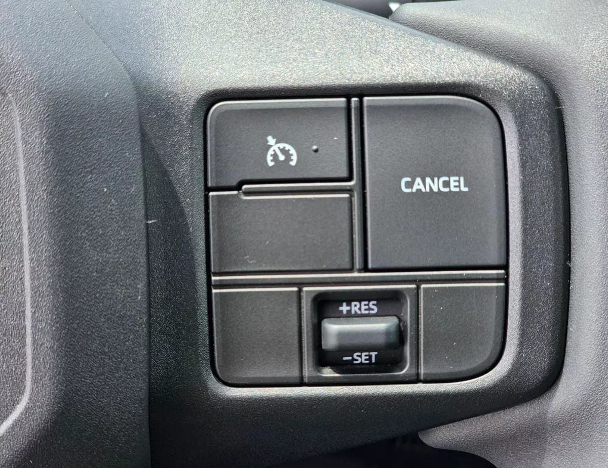 Toyota RAV4 LE || 2.0L PETROL V4 AWD | 10.5" TOUCHSCREEN DISPLAY | REAR CAMERA (CODE # RVPLEF)-22-0