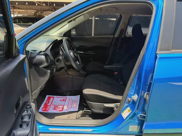 2024 Nissan Kicks SV | American Specs | Low Mileage | Compact SUV