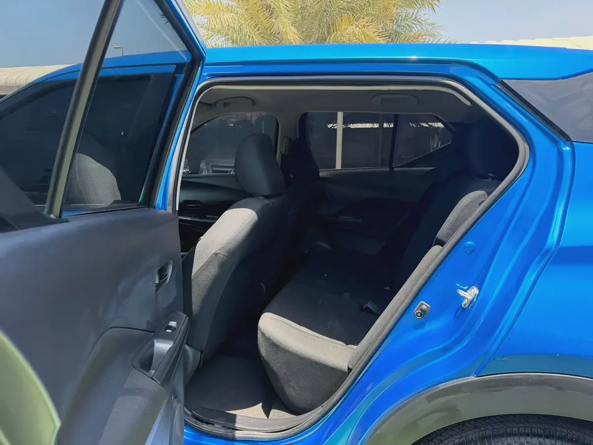 2024 Nissan Kicks SV | American Specs | Low Mileage | Compact SUV-9-9