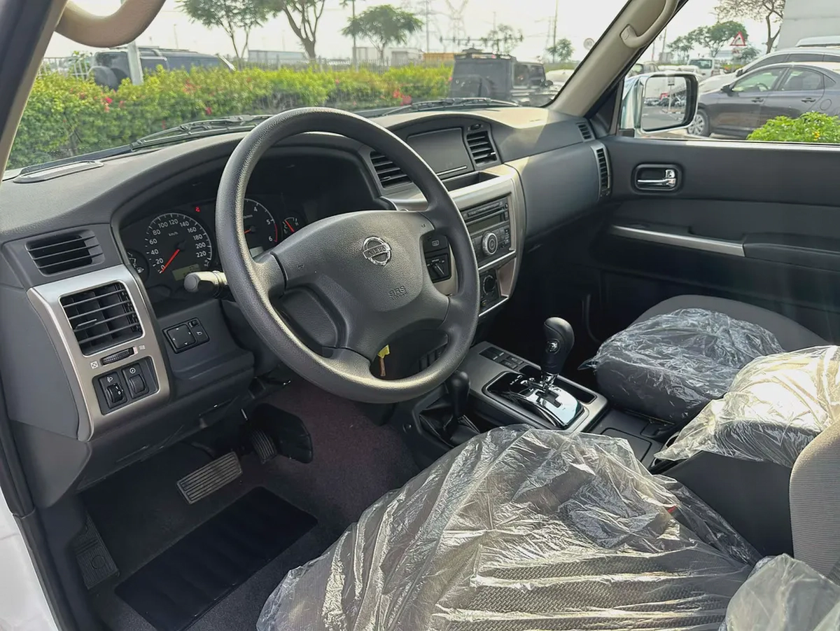 Nissan Patrol Safari GL 2023 - GCC Specs - Brand New-4-4
