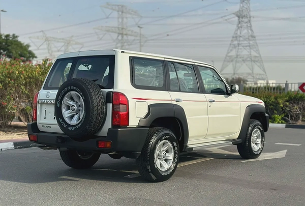 Nissan Patrol Safari GL 2023 - GCC Specs - Brand New