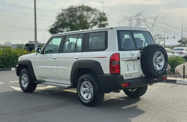 Nissan Patrol Safari GL 2023 - GCC Specs - Brand New