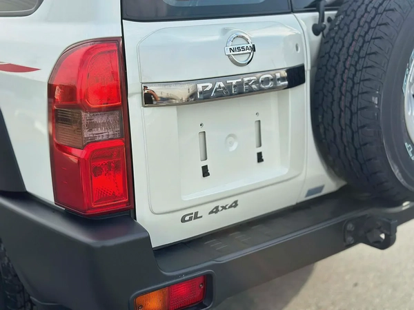 Nissan Patrol Safari GL 2023 - GCC Specs - Brand New