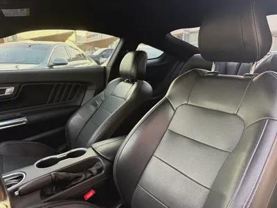 فورد موستنج جى تى 5.0 2023 V8-8