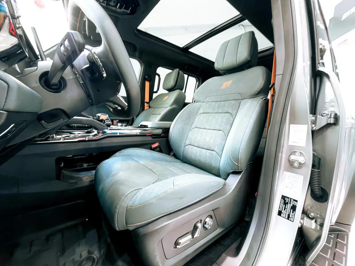 2025 Jetour T2 1.6T Luxury Plus V4 // EMI Starting from 2,250 AED-4-4