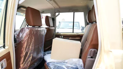 Toyota Land Cruiser Pick Up  LC79 DC 2.8L DSL FULL AT-11