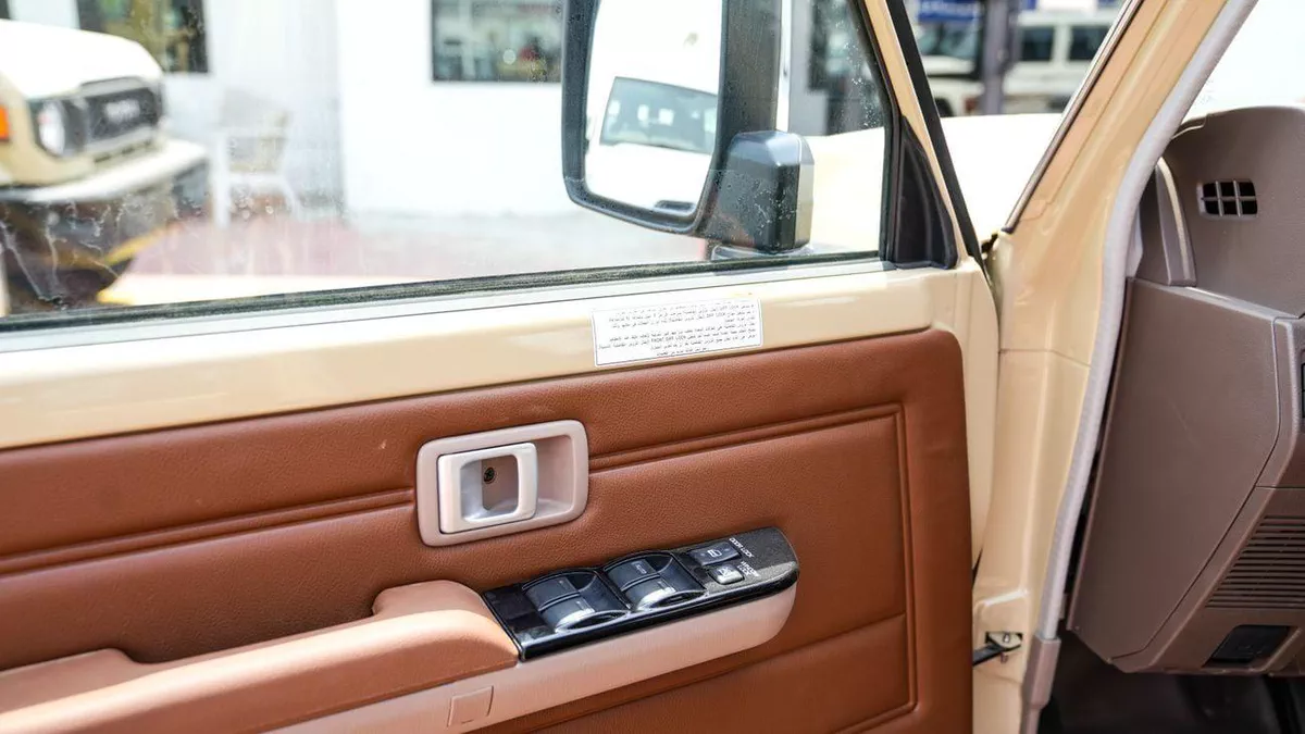 Toyota Land Cruiser Pick Up  LC79 DC 2.8L DSL FULL AT-9-0