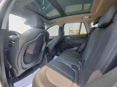 BMW X1 2022 full option  low km-14