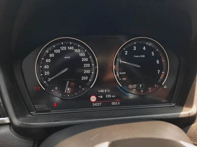 BMW X1 2022 full option  low km-15