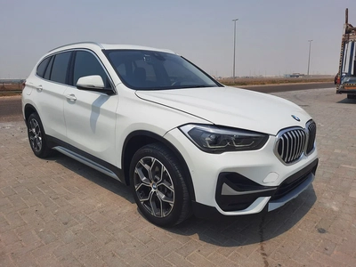 BMW X1 2022 full option  low km-3