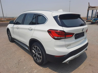 BMW X1 2022 full option  low km-5