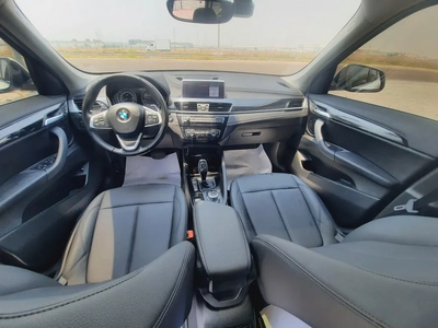 BMW X1 2022 full option  low km-8