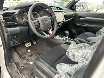 Toyota Hilux Gr Sport 4,0L Model 2026 Spec Saudi-6