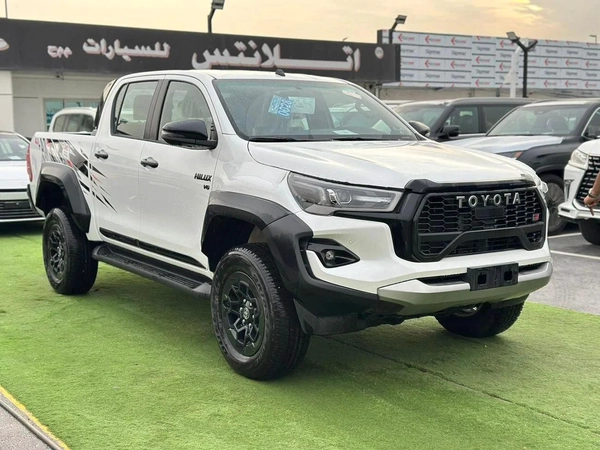Toyota Hilux Gr Sport 4,0L Model 2026 Spec Saudi