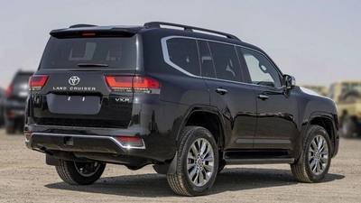 Toyota Land Cruiser VXR 3.5L-1