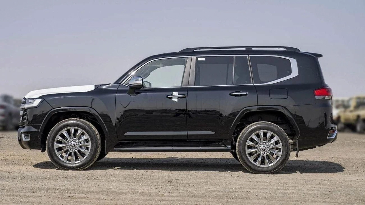 Toyota Land Cruiser VXR 3.5L-11-11