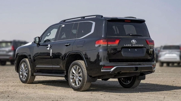 Toyota Land Cruiser VXR 3.5L