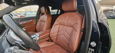 BMW 7-Series 735Li 2023 | GCC Specs | Low Mileage | Luxury Sedan-10