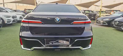 BMW 7-Series 735Li 2023 | GCC Specs | Low Mileage | Luxury Sedan-2