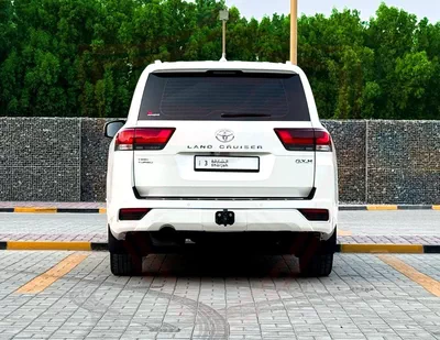 Toyota Land Cruiser GXR 3.5 L | | GCC | Accident-Free | In Excellent Condition | 3864 P.M-5