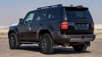 Toyota Prado ADVENTURE TOYOTA PRADO 250 WX 2.4P AT ADVENTURE – BLACK-4
