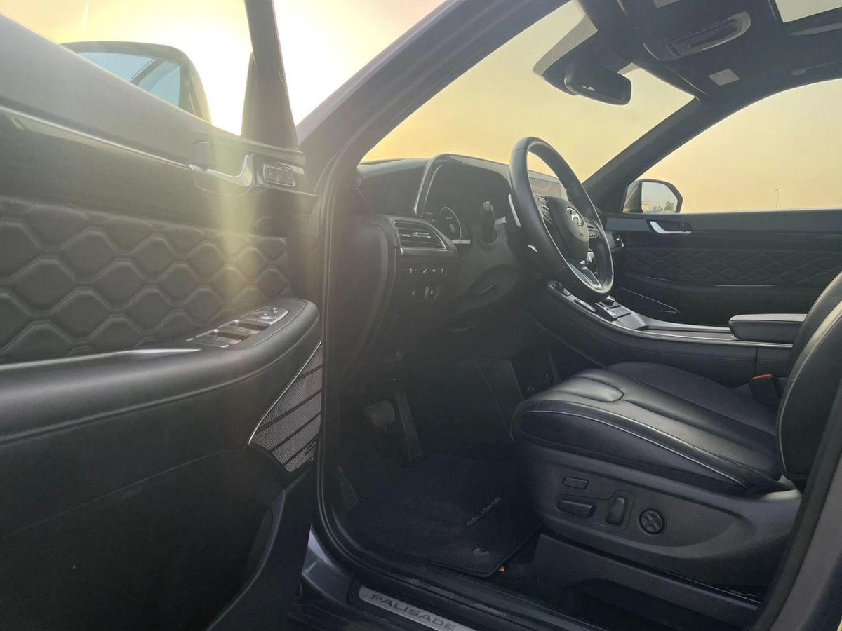 Hyundai Palisade 2021 Hyundai Palisade Calligraphy Edition Full Option Panoramic View - 360* 5 CAM - HUD - 3.8L V6 --16-0