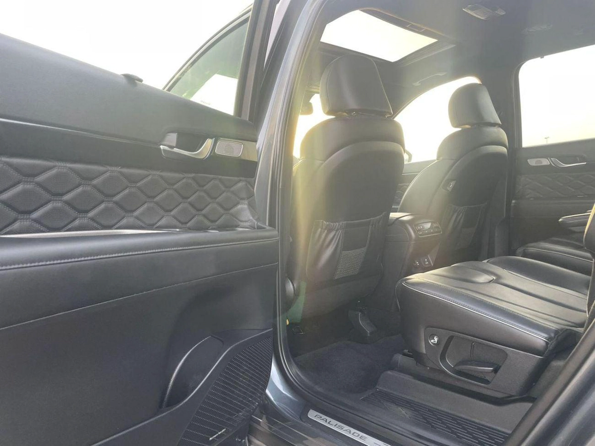 Hyundai Palisade 2021 Hyundai Palisade Calligraphy Edition Full Option Panoramic View - 360* 5 CAM - HUD - 3.8L V6 --17-0