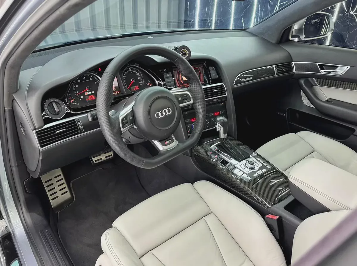 GCC | 5.0 L V10 | Twin Turbo | 6 Speed-10-10