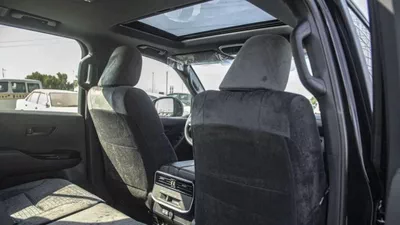 Toyota Land Cruiser GXR Toyota Land Cruiser GXR 4.0L Petrol with sunroof 2024-11
