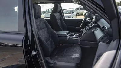 Toyota Land Cruiser GXR Toyota Land Cruiser GXR 4.0L Petrol with sunroof 2024-8