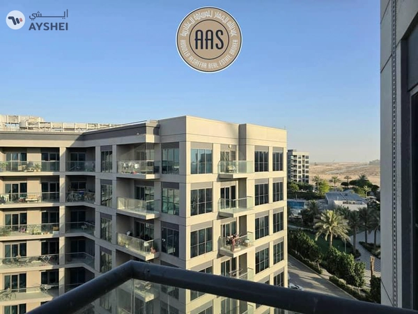 Spacious Apartment ! Semi Furnished ! Pool Facing ! With All Aminities ! Ready to Move