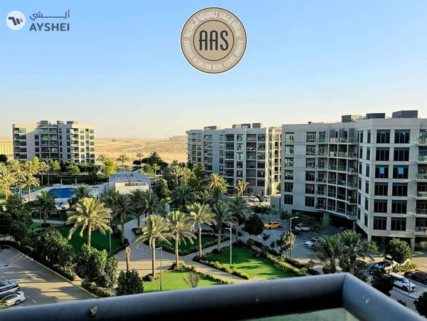 Spacious Apartment ! Semi Furnished ! Pool Facing ! With All Aminities ! Ready to Move