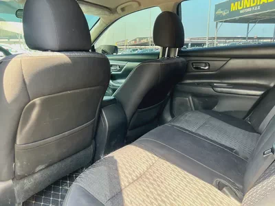 Nissan Altima SV 2017 - American Specs - Excellent Condition-8