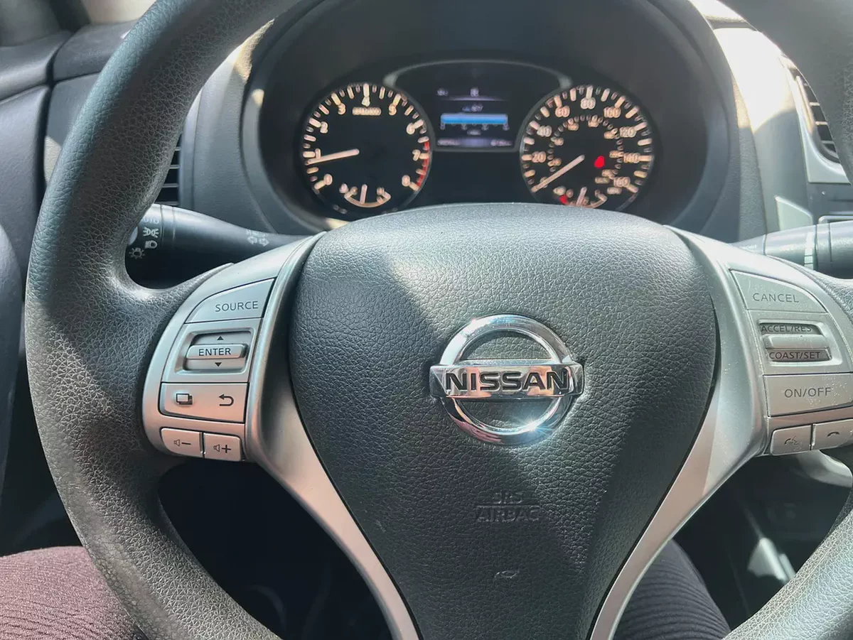 Nissan Altima SV 2017 - American Specs - Excellent Condition-14-14