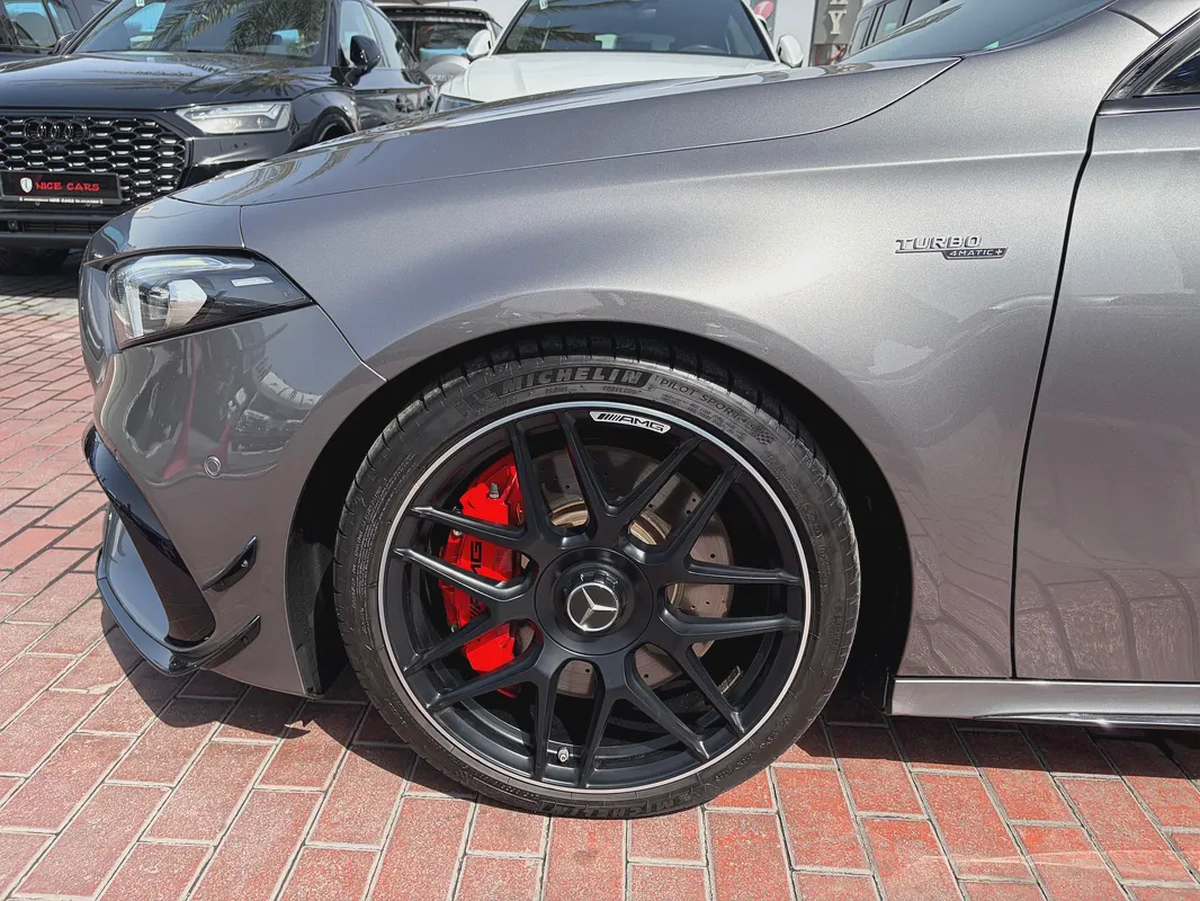 2021. A45 S.