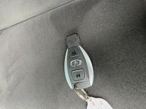 Infiniti Q30 Sport 2017 - Korean Specs - Excellent Condition