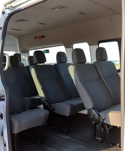Nissan Urvan STANDARD 2.5 L | | GCC | Accident-Free | In Excellent Condition | 1092 P.M-9