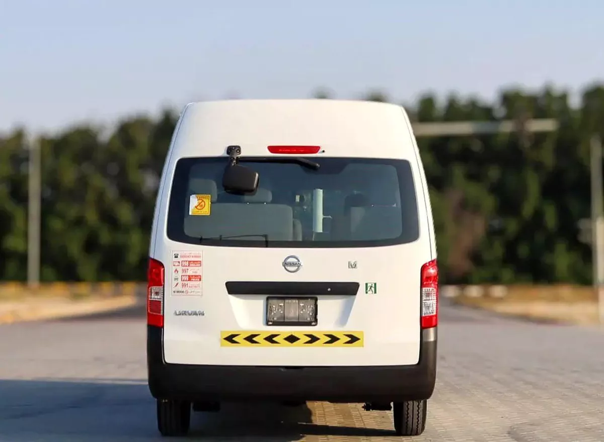 Nissan Urvan STANDARD 2.5 L | | GCC | Accident-Free | In Excellent Condition | 1092 P.M-4-0