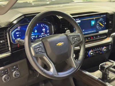 Chevrolet Silverado 1500 RST | 2024 | low mileage | Pristine Condition-9