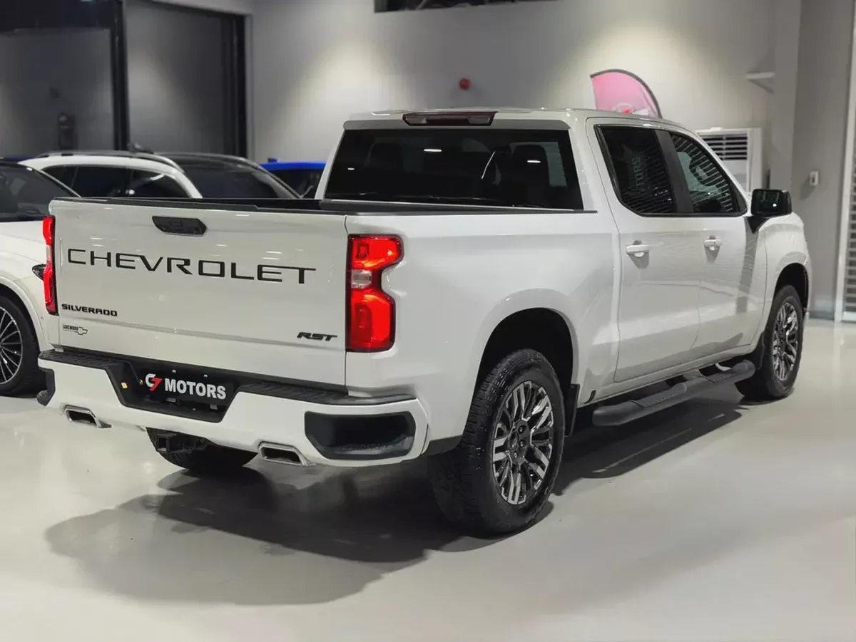 Chevrolet Silverado 1500 RST | 2024 | low mileage | Pristine Condition-1-1