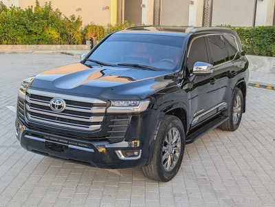 Toyota Land Cruiser GXR 2015 Facelifted 2026 With Interior and Exterior - GCC Specs --1