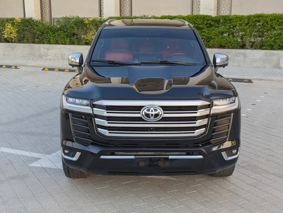 Toyota Land Cruiser GXR 2015 Facelifted 2026 With Interior and Exterior - GCC Specs --17
