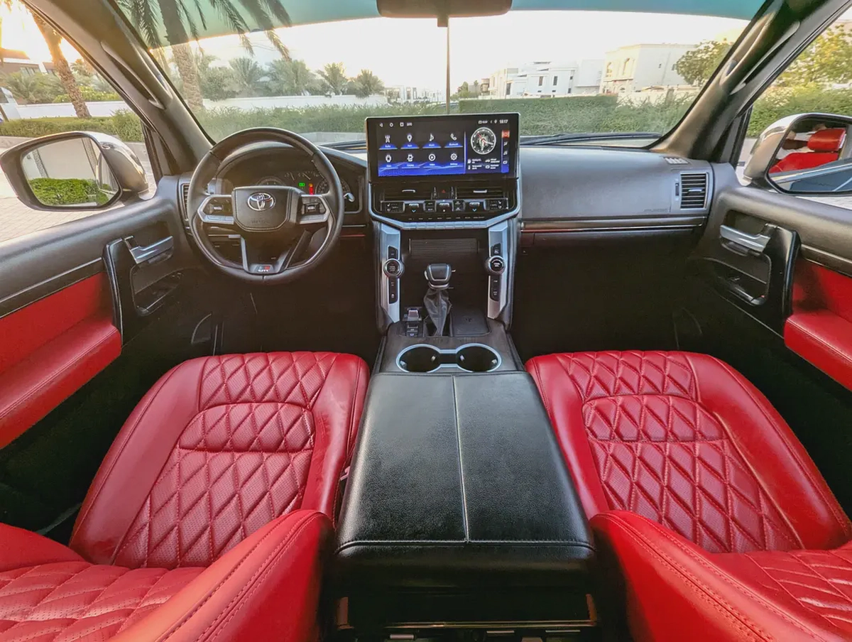 Toyota Land Cruiser GXR 2015 Facelifted 2026 With Interior and Exterior - GCC Specs --2-2