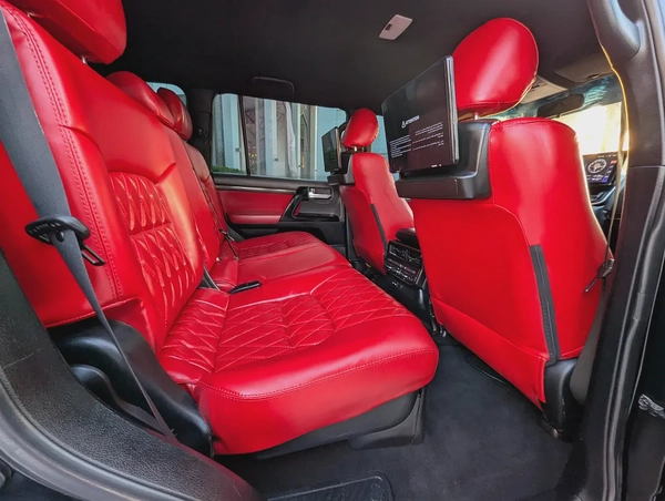 Toyota Land Cruiser GXR 2015 Facelifted 2026 With Interior and Exterior - GCC Specs -