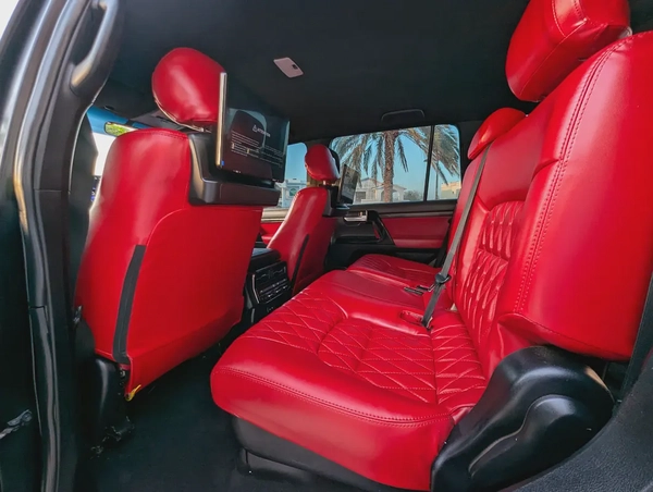 Toyota Land Cruiser GXR 2015 Facelifted 2026 With Interior and Exterior - GCC Specs -