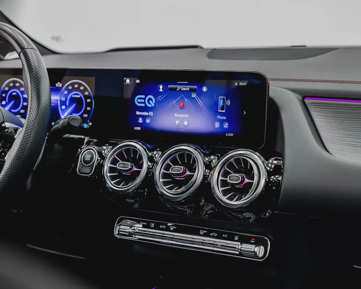 2025 Mercedes-Benz EQA 350 AMG 4MATIC | GCC Specs | Brand New-13-13