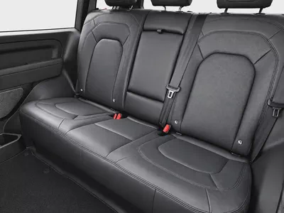 2023 Land Rover Defender 90 SE P300-14