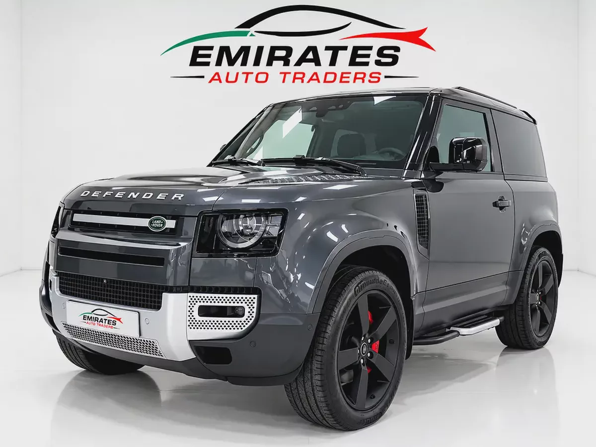 2023 Land Rover Defender 90 SE P300